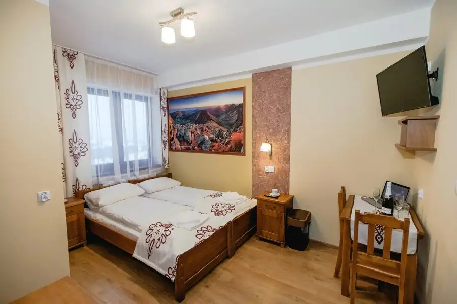 Жеке жуынатын бөлмесі бар Standard екі кісілік бөлме